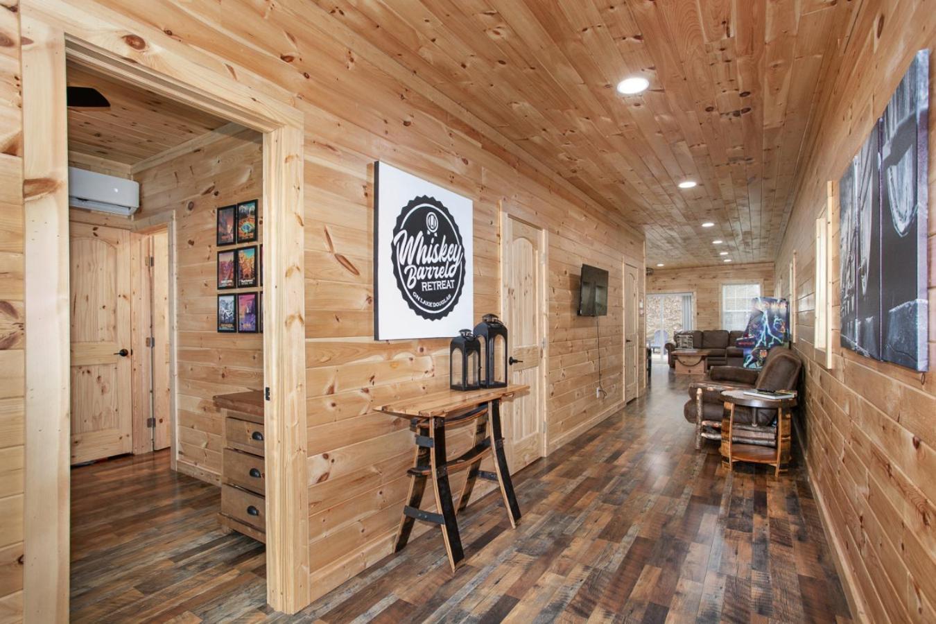 Whiskey Barrel W Hot Tub Arcade Game Fire Pit Villa Sevierville Buitenkant foto